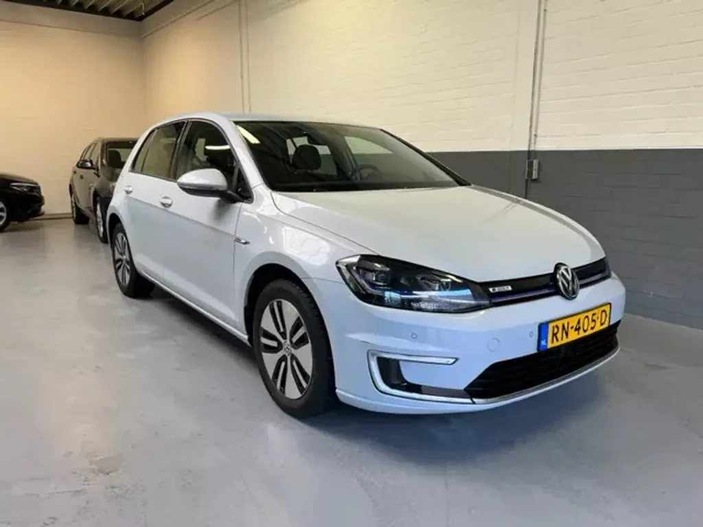 Volkswagen e-Golf E-Golf/ NL auto/ Navi/ PDC/ Apple Carplay